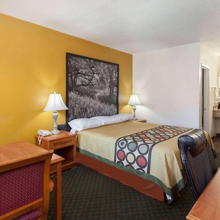 Super 8 By Wyndham Bakersfield South Ca Motel Buitenkant foto