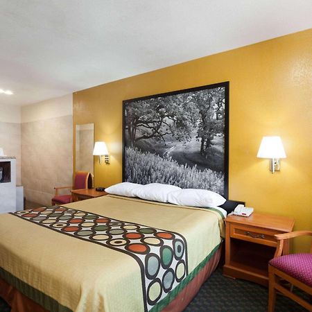 Super 8 By Wyndham Bakersfield South Ca Motel Buitenkant foto