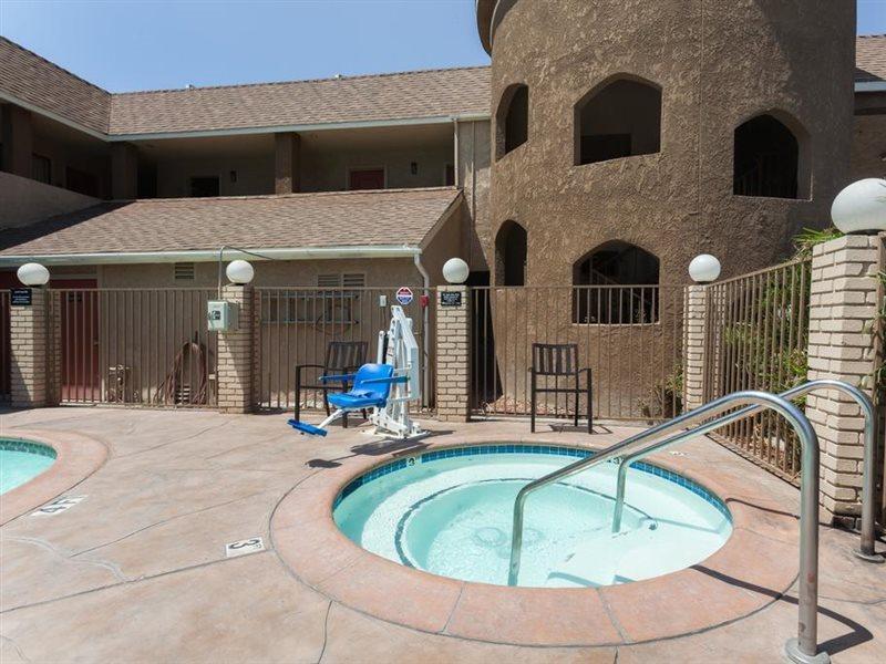 Super 8 By Wyndham Bakersfield South Ca Motel Buitenkant foto